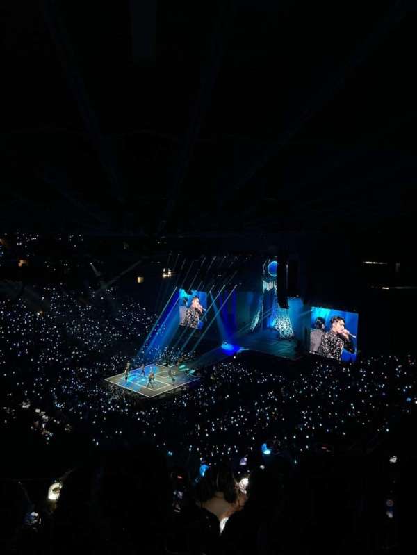 Oakland Arena, section: 204, row: 9, seat: 12
