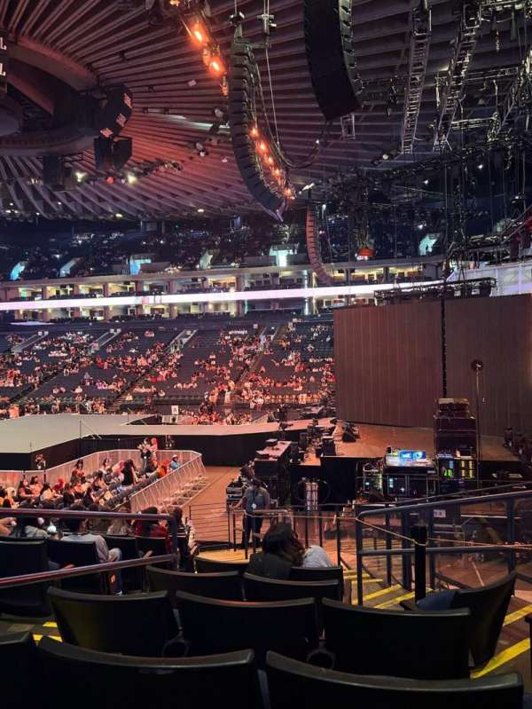 Oakland Arena, section: 126, row: 14, seat: 3