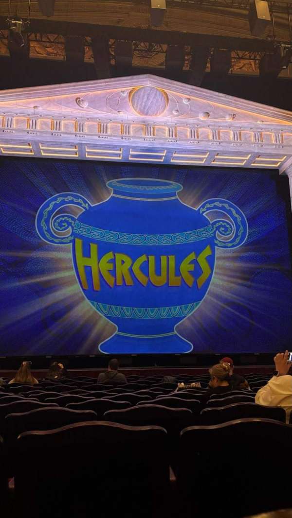Theatre Royal Drury Lane, section: Stalls, row: M, seat: 29