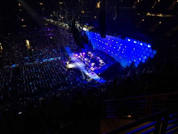 United Center, section: 334, row: 9, seat: 1