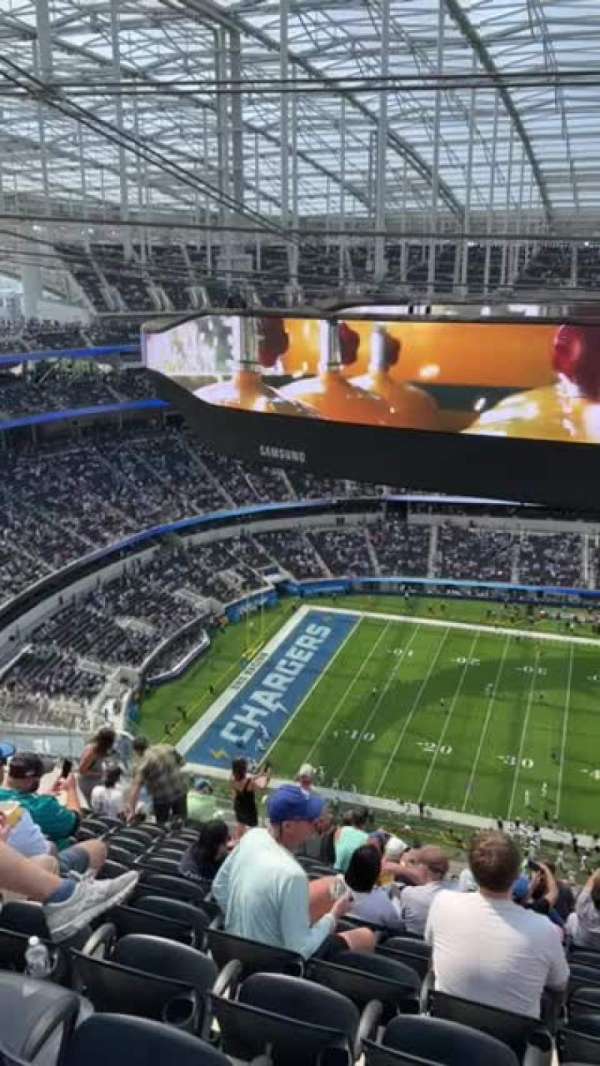 SoFi Stadium, section: 539, row: 13, seat: 10