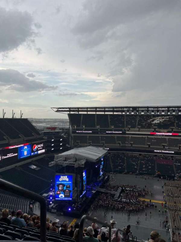 Lincoln Financial Field, section: 201, row: 20, seat: 34