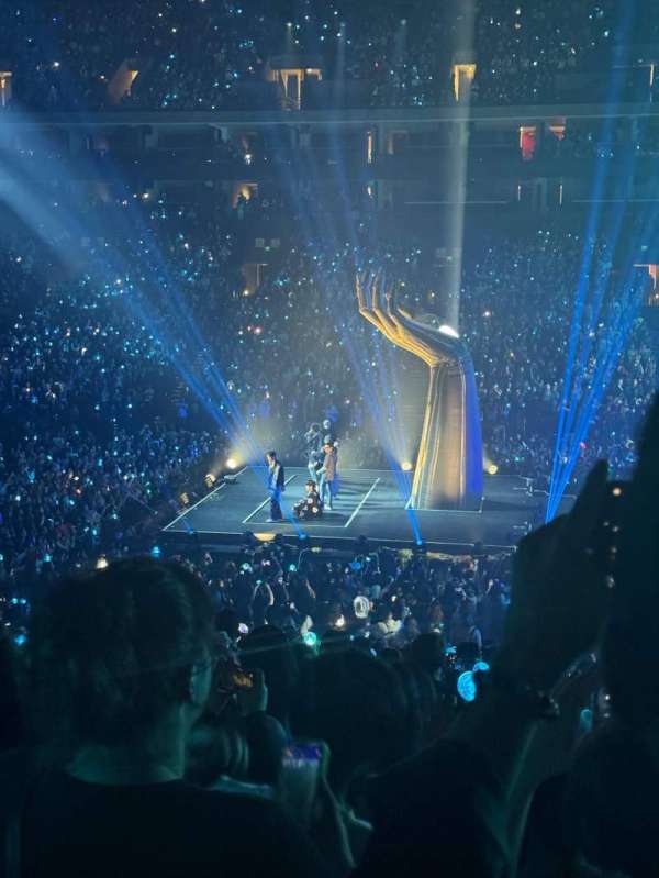 Oakland Arena, section: 128, row: 21, seat: 7