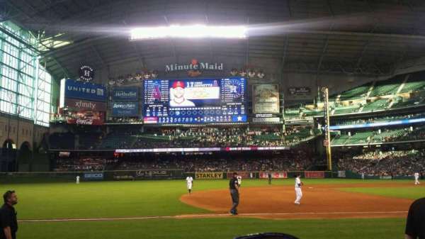 Daikin Park, section: 111, row: 10, seat: 8