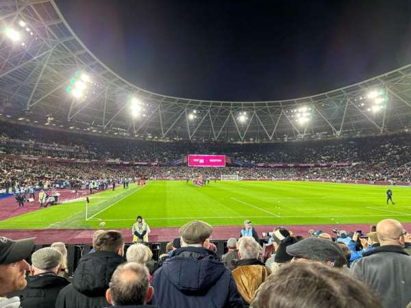 London Stadium, section: 117, row: 8, seat: 89