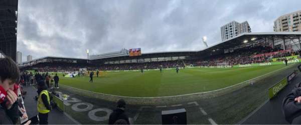 Gtech Community Stadium, section: S106, row: 1, seat: 178