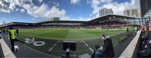 Gtech Community Stadium, section: S106, row: 1, seat: 178