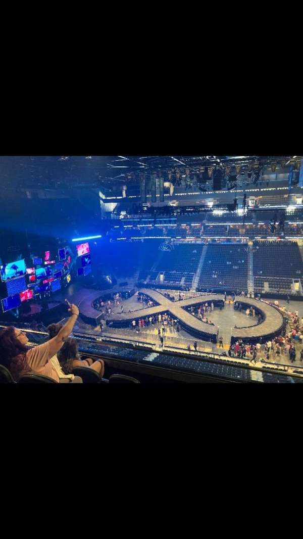 Climate Pledge Arena, section: 201, row: D, seat: 1