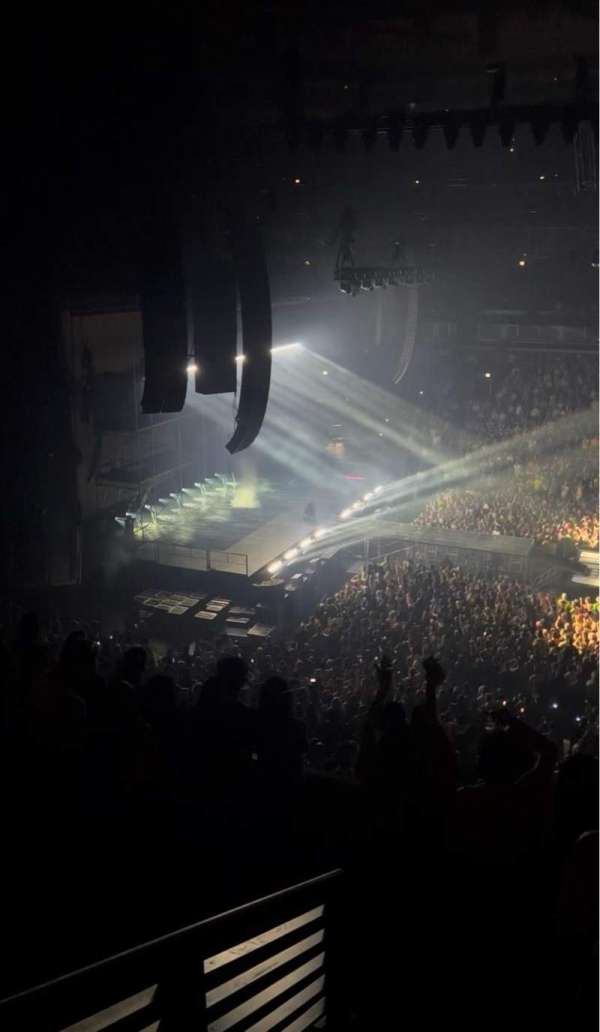 United Center, section: 218, row: 8, seat: 16