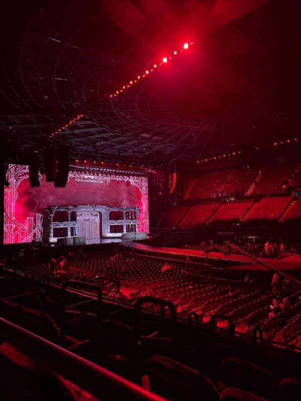 Kia Forum, section: 130, row: 6, seat: 5