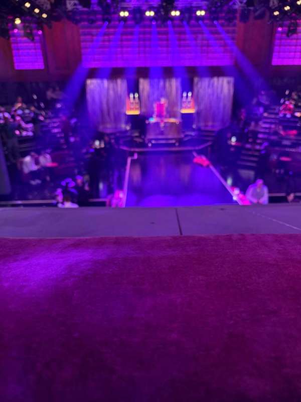 Broadhurst Theatre, section: Mezzanine C, row: A, seat: 105
