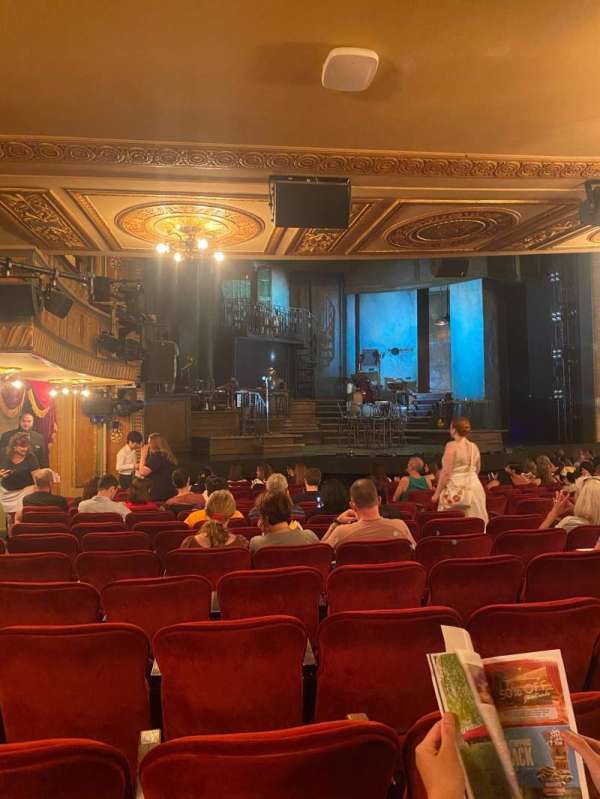 Walter Kerr Theatre, section: Orchestra L, row: R, seat: 19