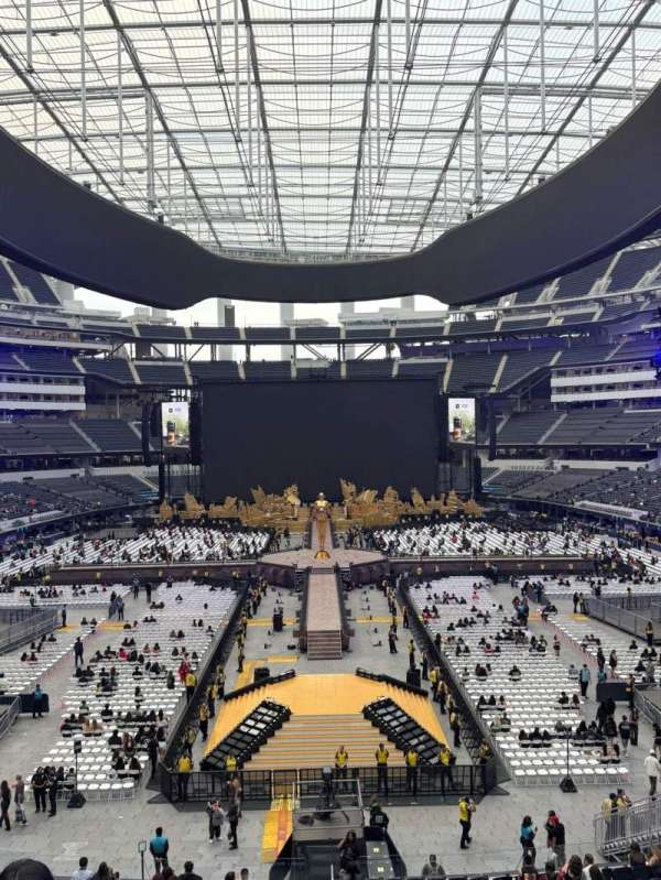 Sofi Stadium, section: 232, row: 2, seat: 8