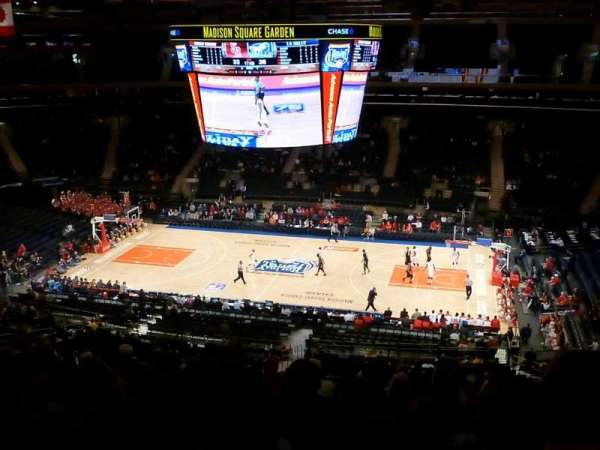 Madison Square Garden, section: 212, row: 11, seat: 10