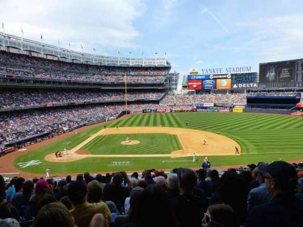 Yankee Stadium, section: 216, row: 14, seat: 8
