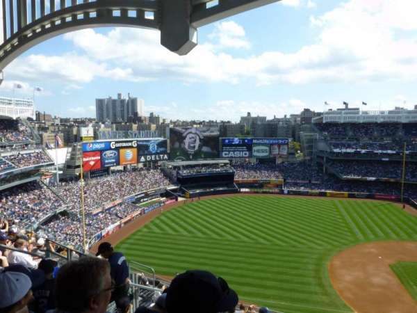 Yankee Stadium, section: 426, row: 10, seat: 10