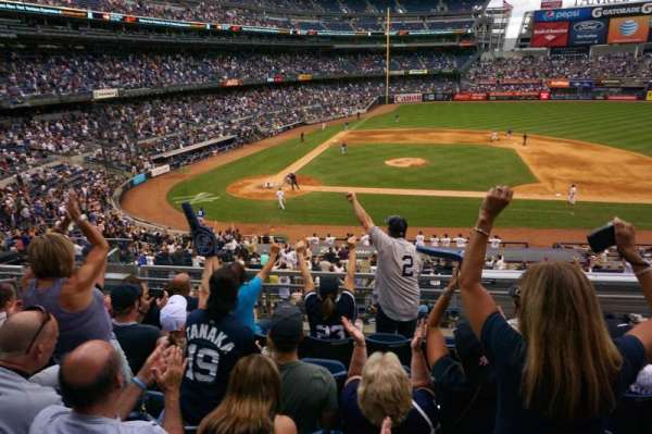 Yankee Stadium, section: 216, row: 6, seat: 214