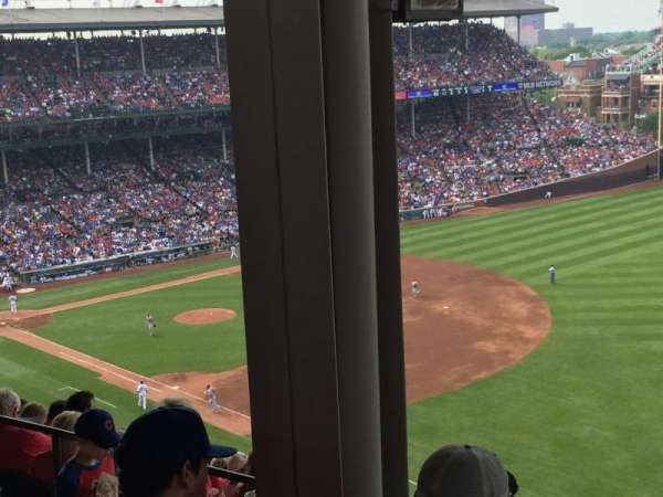 Wrigley Field, section: 430R, row: 3, seat: 4