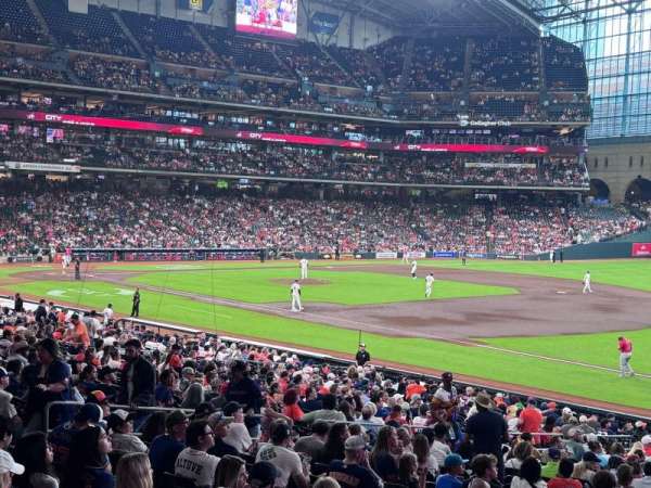 Daikin Park, section: 129, row: 30, seat: 16