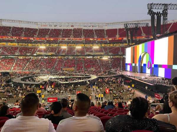 Levi's Stadium, section: C137, row: 27, seat: 10