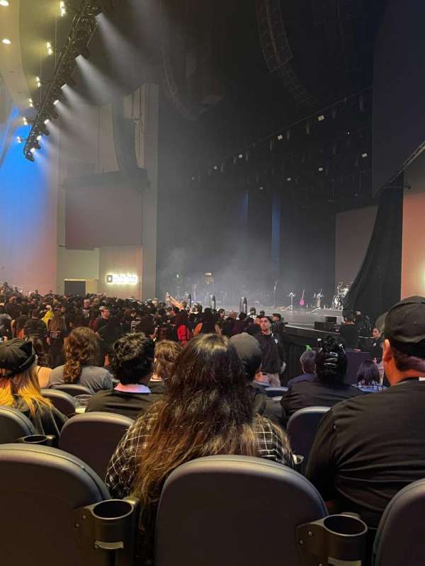 YouTube Theater, section: 105, row: H, seat: 18