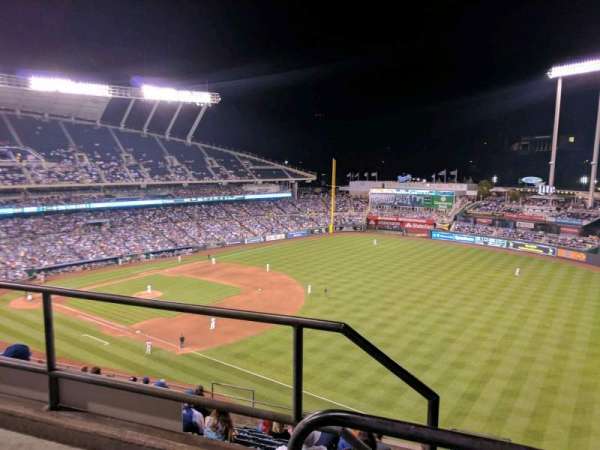 Kauffman Stadium, section: 437, row: m, seat: 1