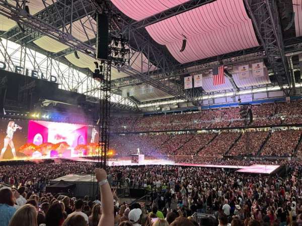 Ford Field, section: 109, row: 14, seat: 6