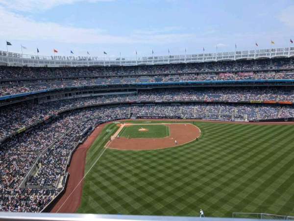 Yankee Stadium, section: 405, row: 1, seat: 10