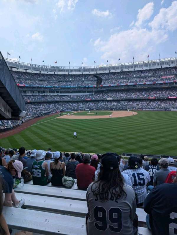 Yankee Stadium, section: 204, row: 16, seat: 4