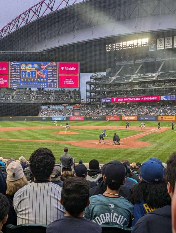 T-Mobile Park, section: 132, row: 15, seat: 15