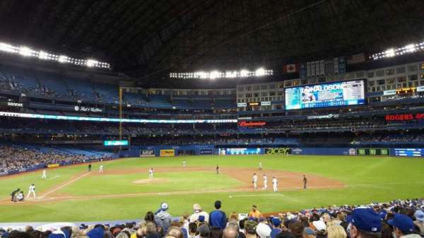 Rogers Centre, section: 117L, row: 28, seat: 110