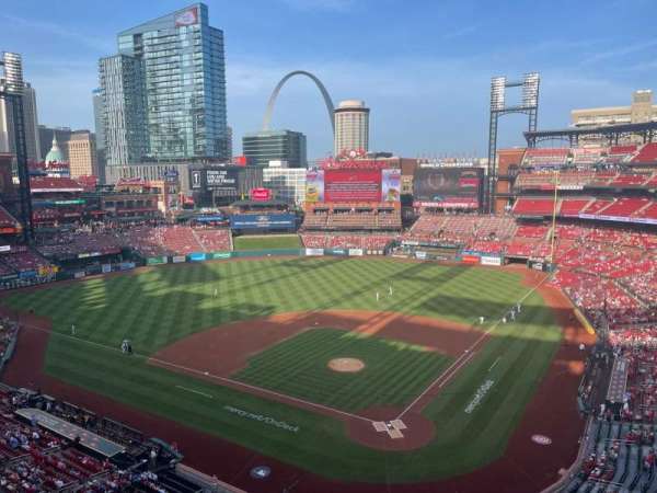 Busch Stadium, section: 352, row: 4, seat: 8