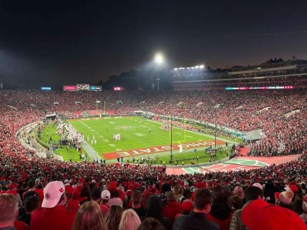 Rose Bowl, section: 10-H, row: 72, seat: 107
