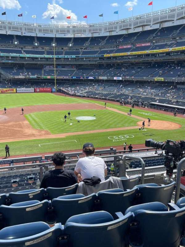 Yankee Stadium, section: 225, row: 5, seat: 18