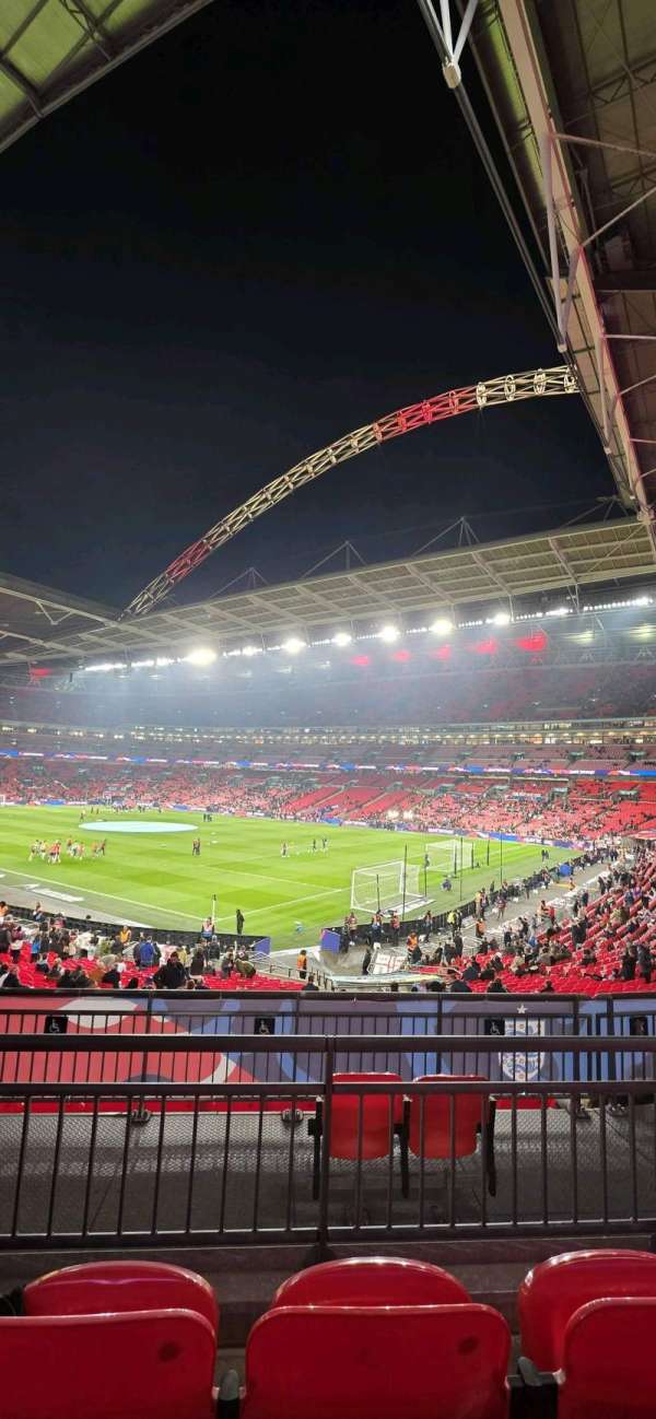 Wembley Stadium, section: 116, row: 33, seat: 146