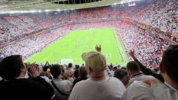 Estadio de San Mamés, section: 324, row: 26, seat: 10