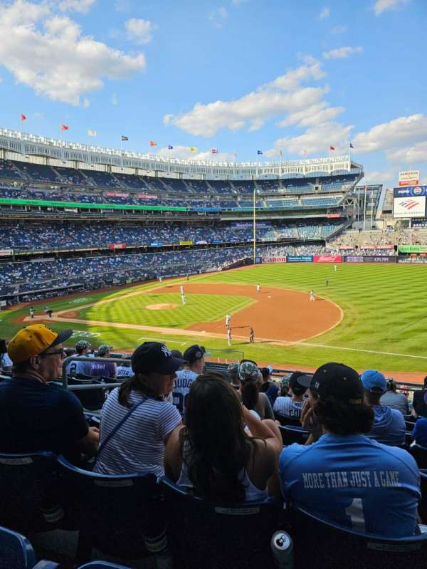 Yankee stadium, section: 214a, row: 10, seat: 10