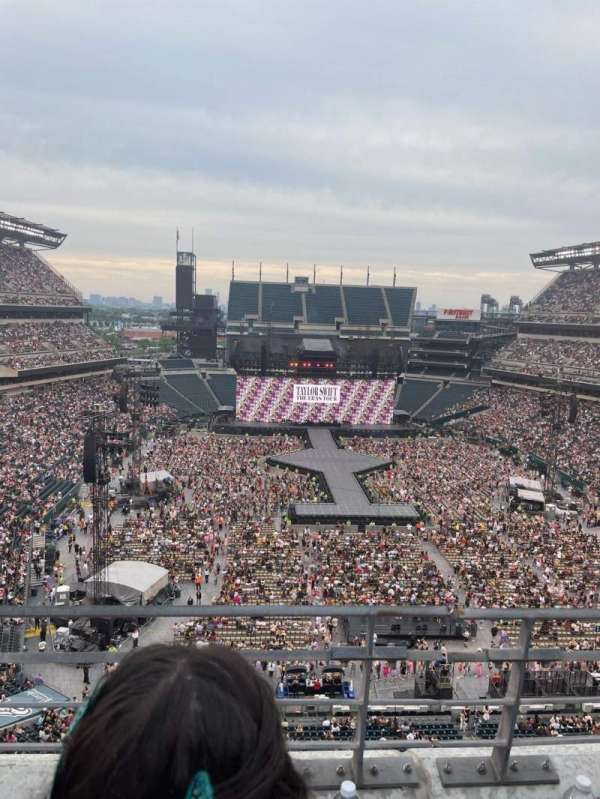 Lincoln Financial Field, section: 211, row: 2, seat: 13