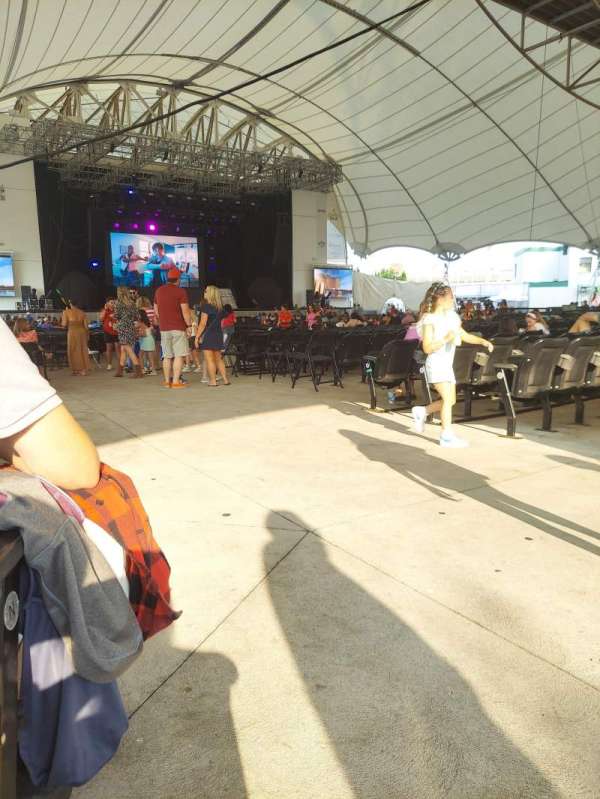 Leader Bank Pavilion, section: 6, row: P, seat: 1