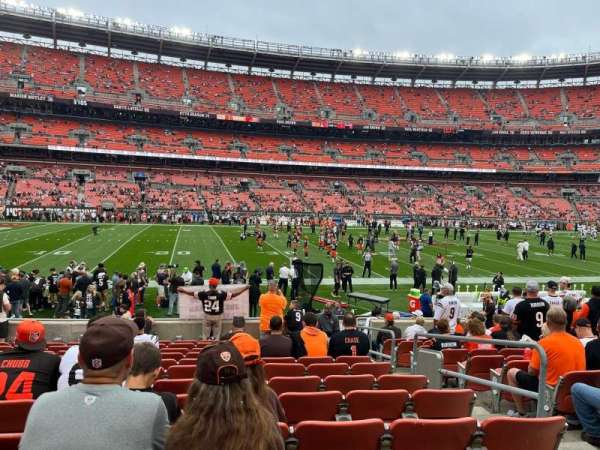 Huntington Bank Field, section: 106, row: 12, seat: 18