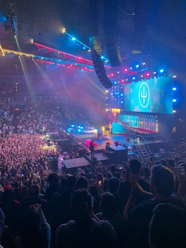 United Center, section: 121, row: 18, seat: 13