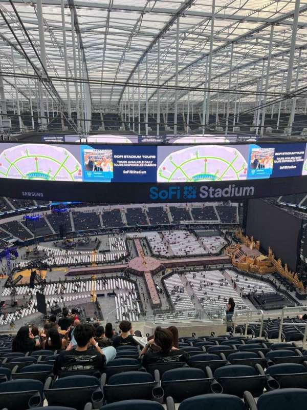 SoFi Stadium, section: 538, row: 16, seat: 5