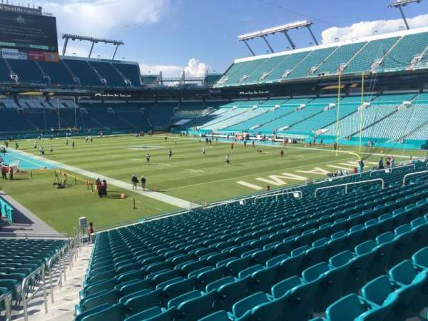 Hard Rock Stadium, section: 135, row: 25, seat: 29