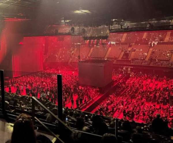 Kia Forum, section: 229, row: 4, seat: 3