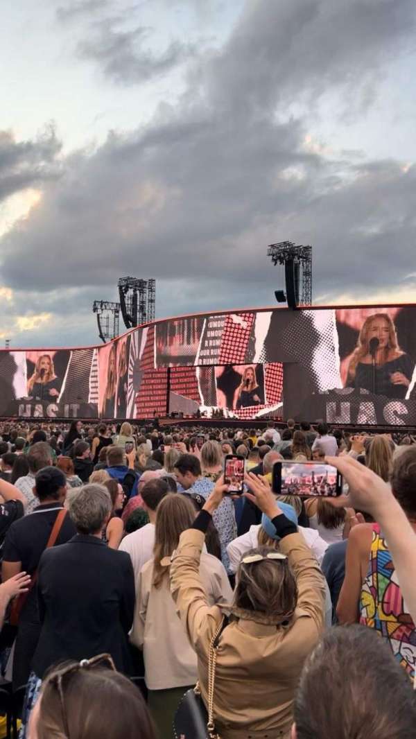 Open Air Arena - Messe München, section: A4, row: 27, seat: 16