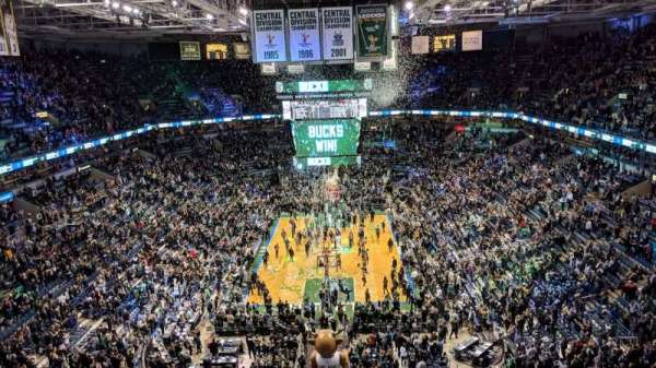 BMO Harris Bradley Center, section: 433, row: N, seat: 1