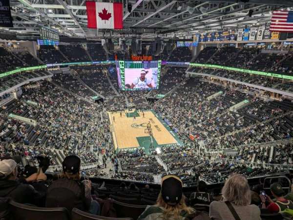 Fiserv Forum, section: 202, row: 10, seat: 9