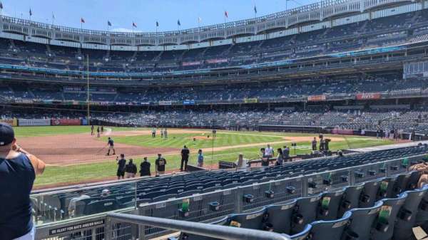 Yankee Stadium, section: 027A, row: 4, seat: 1