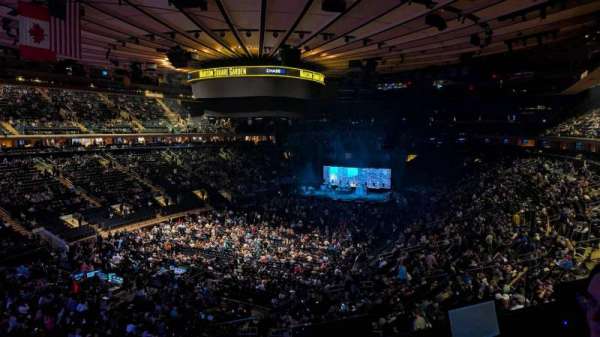Madison Square Garden, section: 207, row: 3, seat: 8
