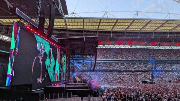 Wembley Stadium, section: 127, row: 21, seat: 118